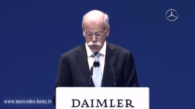 Mercedes-Benz celebrates 125! Years of Innovation смотреть онлайн