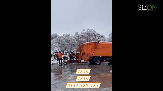 Как мэрия Бишкека чистит столичные улицы и тротуары от снега.