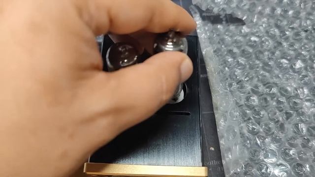 DOUK Audio U10 Mini Tube Headphone Amplifier Unboxing