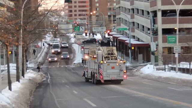 White Plains FD Tower Ladder 6 Responding смотреть онлайн