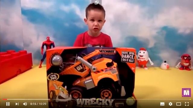 Пукающий и рыгающий грузовик машина которая разбивает стены большим шаром