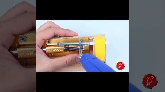 Make Automatic Door Lock | DIY Door Lock System #shorts смотреть онлайн