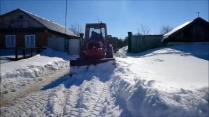 Чистка снега на юмз c передней лопатой