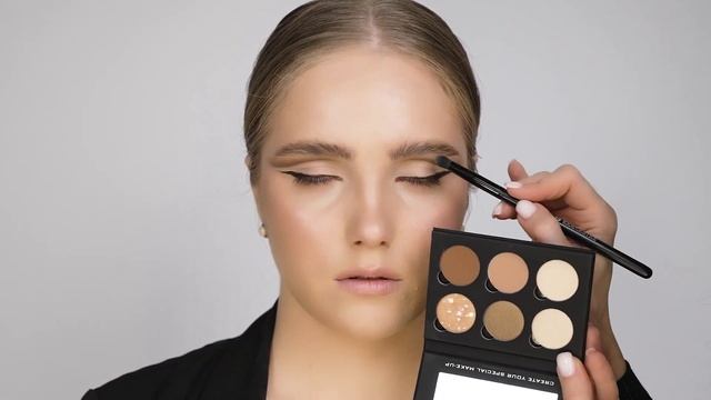 Пошаговый макияж КАТ КРИС | CUT CREASE MAKEUP смотреть онлайн