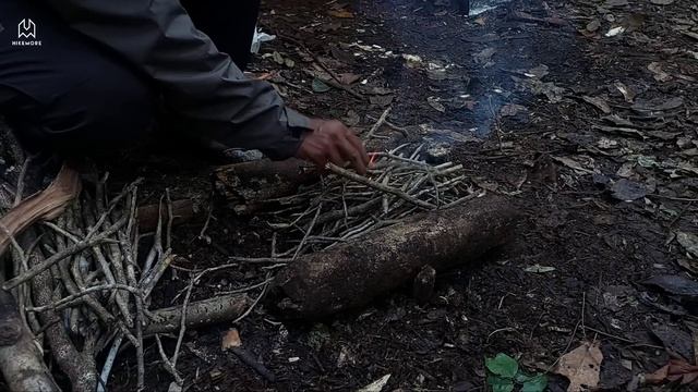 2 Hari Solo Camping di Hutan, Memasang Pintu Shelter Karung Bekas смотреть онлайн