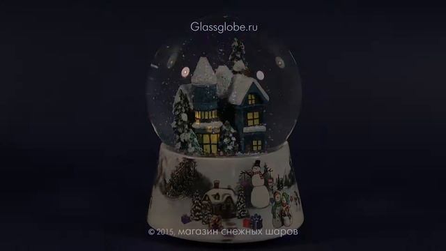 Стеклянный шар со снегом Домик с башней смотреть онлайн