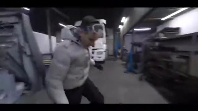 КУПИЛ ЗАБРОШЕННЫЙ БАНКОМАТ НА АУКЦИОНЕ и РАЗБОГАТЕЛ!!!! моя реакция смотреть онлайн