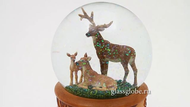 Снежный шар "Олени" смотреть онлайн