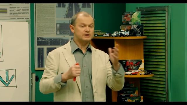 Семья Светофоровых. Макс и Артем Светофоров в автошколе. смотреть онлайн