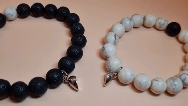 Парные браслеты. Магнезит +лава. смотреть онлайн