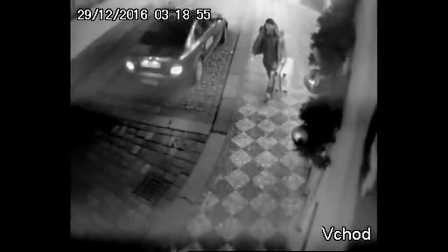 Кража в отеле в центре Праги смотреть онлайн