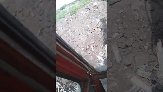 коп металла экскаватором. вытаскиваем тонны железа. срываем куш. смотреть онлайн