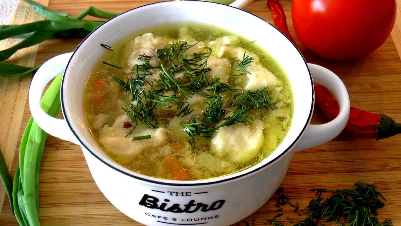 📌 Наваристый куриный суп с клецками / Суп с галушками. Рецепт вкусного супа смотреть онлайн