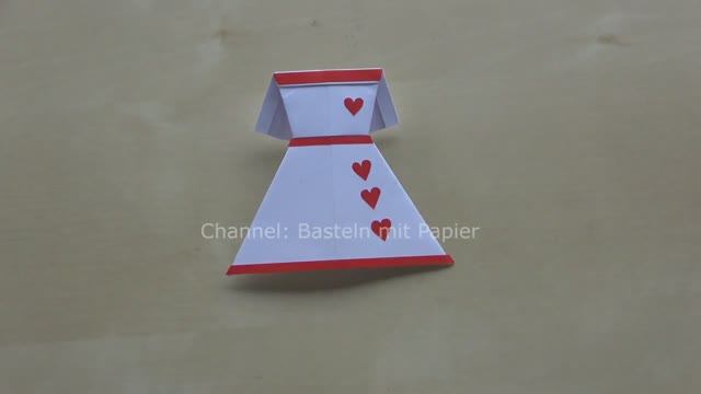 Оригами платье из бумаги! Поделки своими руками! смотреть онлайн