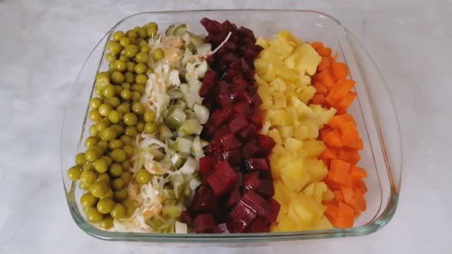 Винегрет. Рецепт салата, необычный, яркий и насыщенный вкус! смотреть онлайн