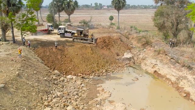 Строительство, засыпка очередной участок