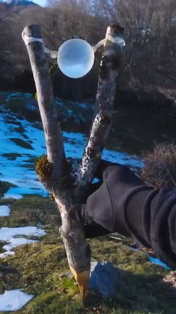 Гениальный рецепт выживания разжечь огонь с помощью презерватива смотреть онлайн