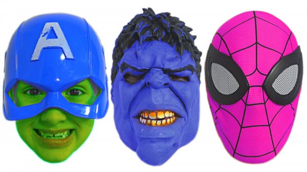 Супергерои окрасились в разные цвета и много воздушных шариков