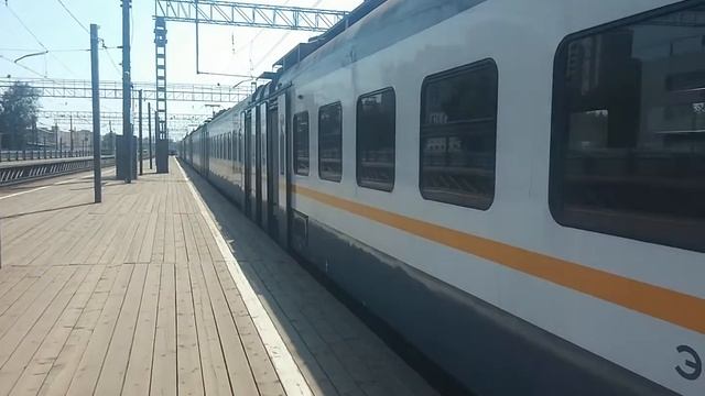 ЭП2Д-0069 ЦППК Перекраска Наше Подмосковье На станции Очаково Видео 26 июня 2021 г. смотреть онлайн