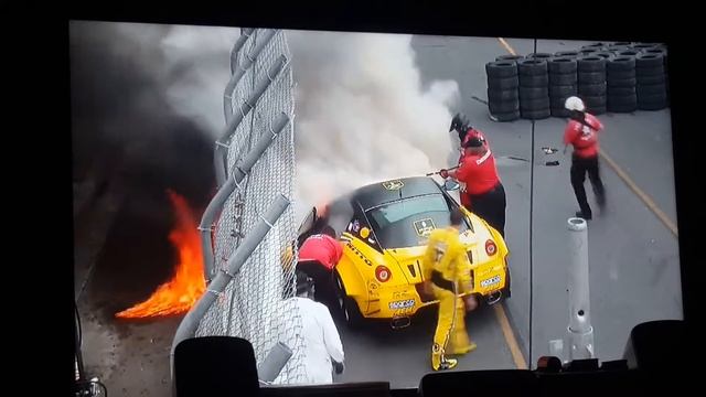 Federico's Ferrari Drift Car Catches on fire!! Long Beach 2018 смотреть онлайн