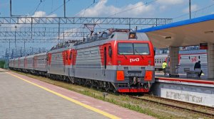 Электровозы ЭП1М-606 и ЭП1М-690 с поездом № 260 Санкт-Петербург - Анапа