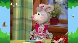 Утро в Шишкином Лесу. Быт. Суета вокруг платья