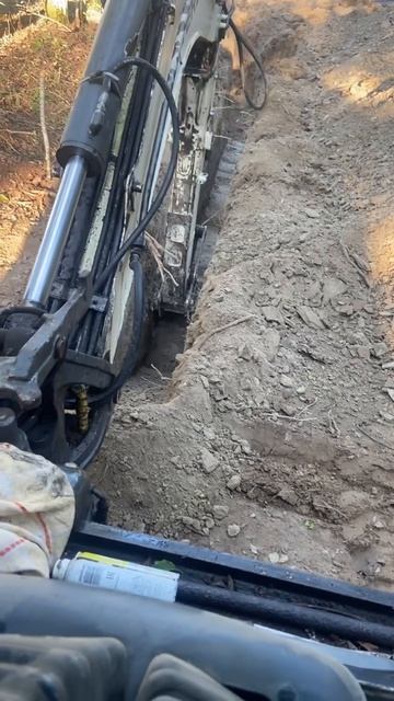 Копаю траншею на #экскаваторпогрузчик #terex #экскаватор #спецтехника #терекс смотреть онлайн