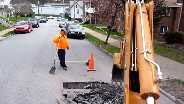 Case 580 Super N Breaking Up Pavement смотреть онлайн
