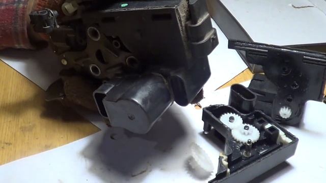 Ремонт центрального замка. Не закрывается одна дверь смотреть онлайн