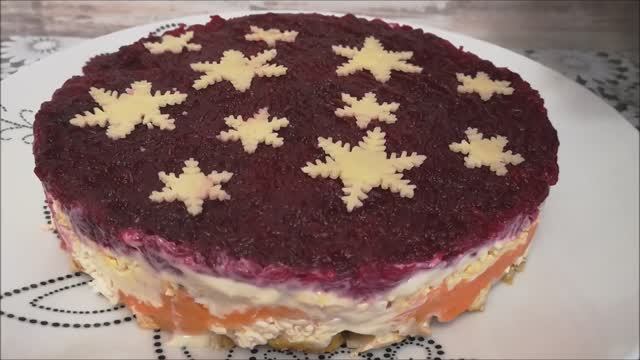 Салат с куриной грудкой. Салаты на Новый Год Новогодний стол Меню на Новый Год смотреть онлайн