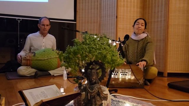 Om Namo Bhagavate Vasudevaya - Lilamayi Radha Dasi - 17 Jan 2023 - Kirtan Hong Kong @ Wisdom Tree смотреть онлайн