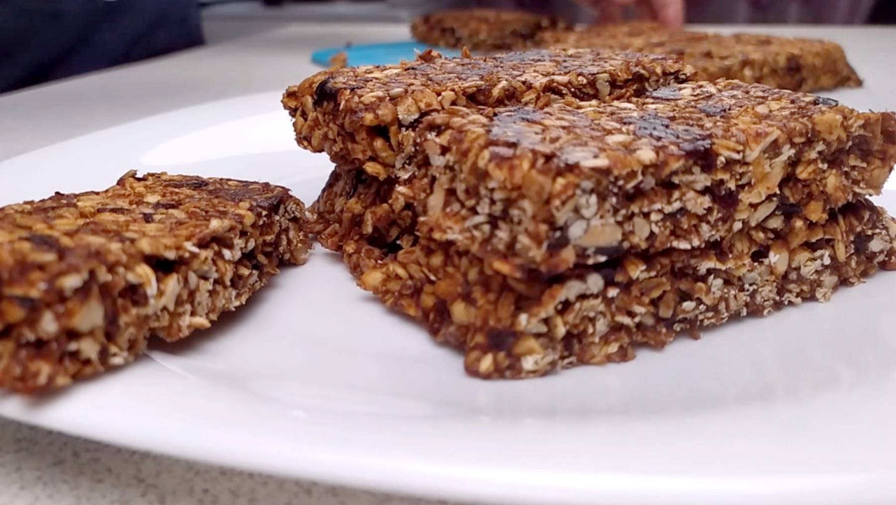 Не Рецепт,а НАХОДКА!ВОТ настоящая энергетическая бомба!УЖЕ ГОД НЕ ПОКУПАЮ КОНФЕТЫ/БАТОНЧИК МЮСЛИ смотреть онлайн