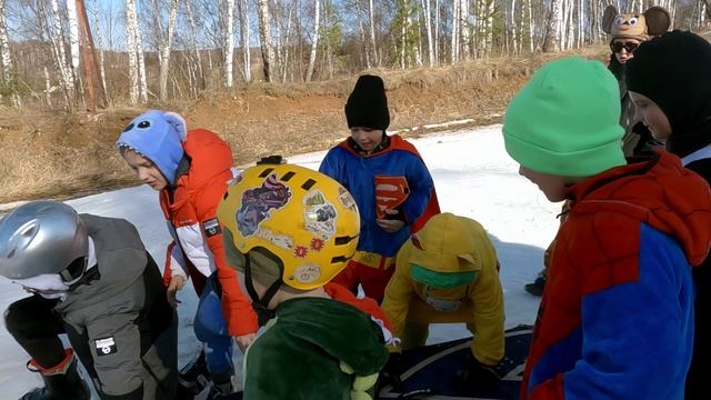 Веселые старты на закрытие горнолыжного сезона 2025 смотреть онлайн