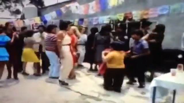 Tun tun bailando смотреть онлайн