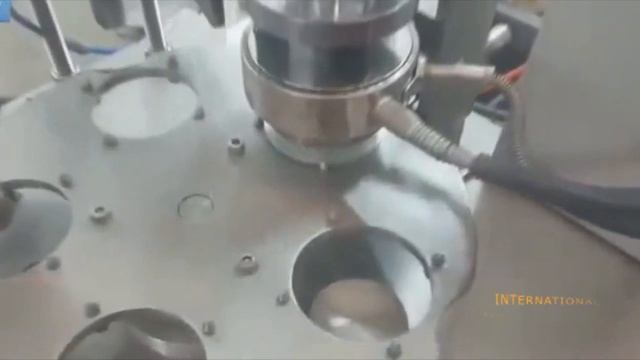 MINI CUP SEALING MACHINE/MINI TASSE , MACHINE À SCELLER смотреть онлайн