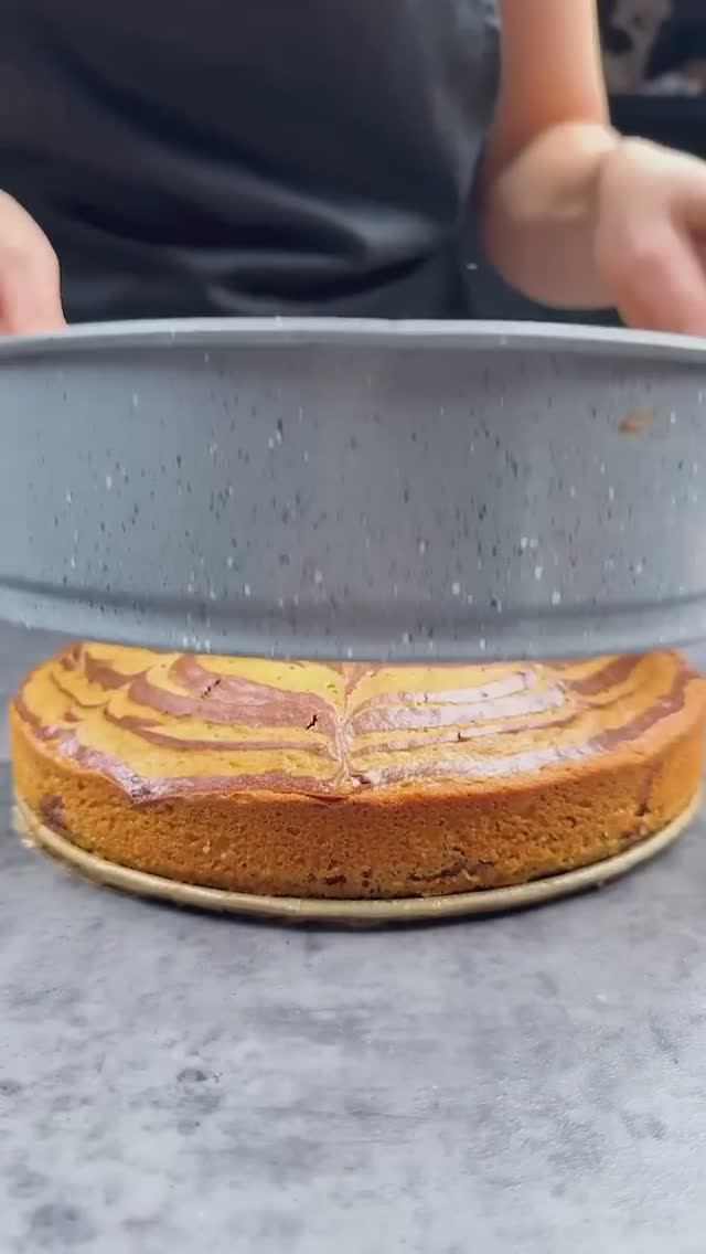 Пирог Зебра. Это самый удачный рецепт пирога! #shorts смотреть онлайн