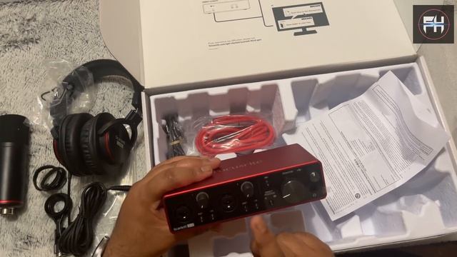 UNBOXING: Focusrite Scarlett 2i2 3rd Generation Studio Bundle | Interface | Best for Home Studio | смотреть онлайн