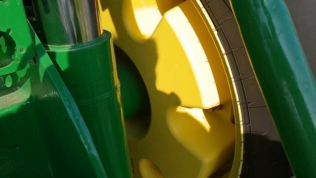 Обзор трактора John Deere 8430 (Б/у) смотреть онлайн