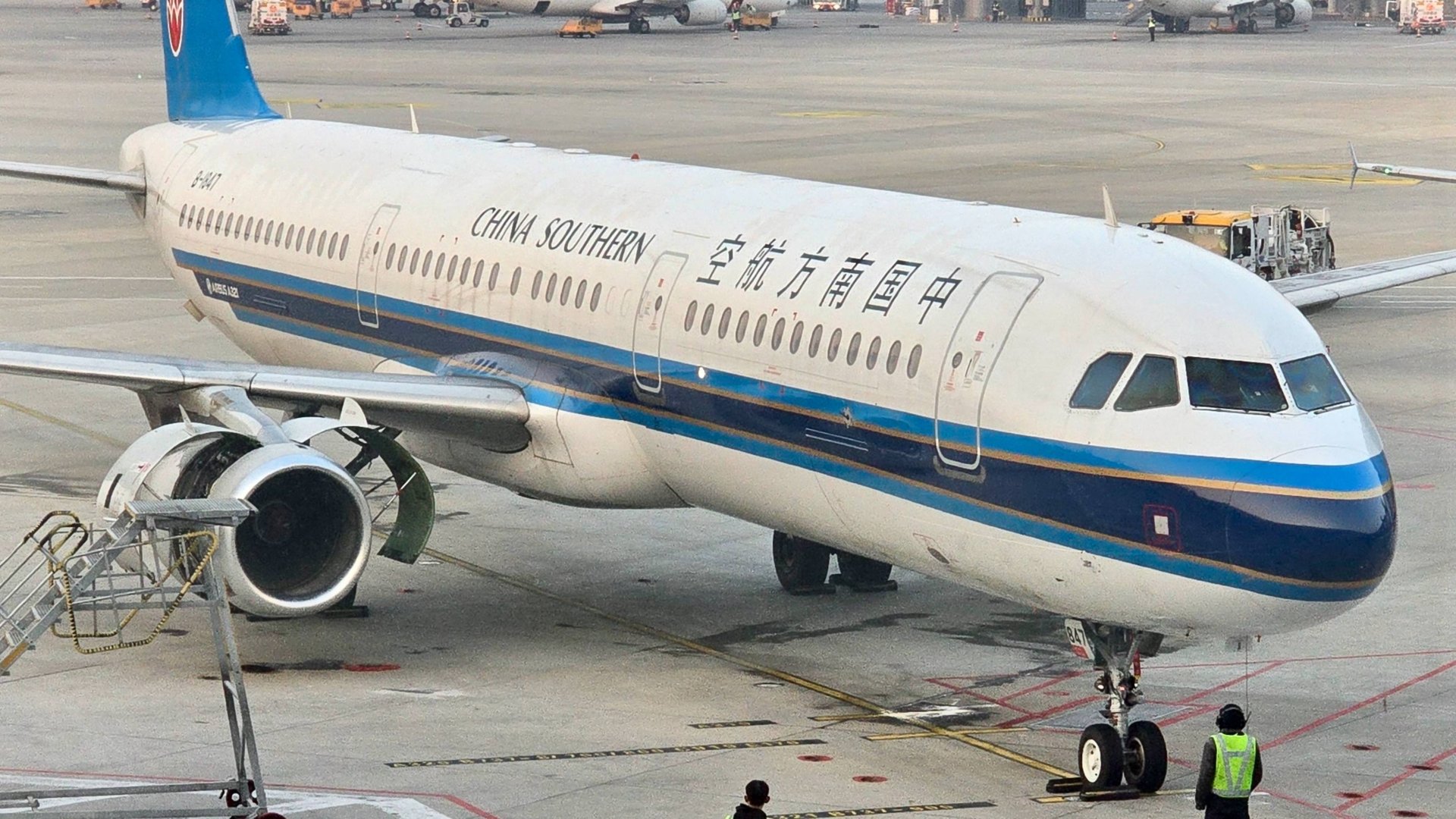 Airbus A321 а/к China Southern Airlines | Рейс Пекин — Сеул смотреть онлайн