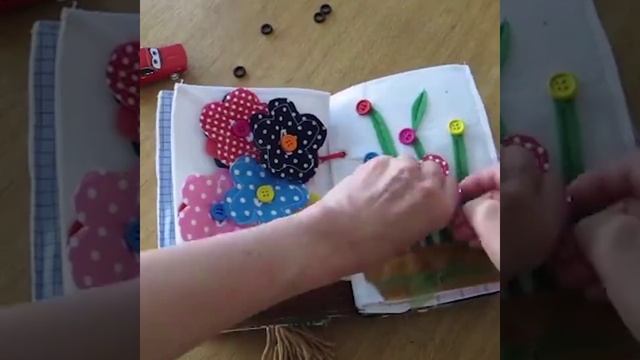 Развивающая книжка из ткани своими руками