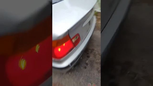 1998 BMW 328i Walk Around смотреть онлайн