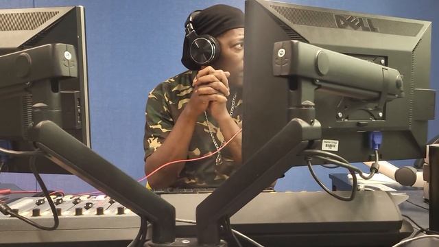 Host DJ Tefkemet taking over WPRK radio station this Saturday from 9-11 смотреть онлайн