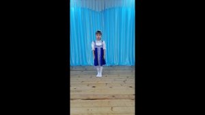 «Если скажут слово „родина“, сразу в памяти встаёт» — стихотворение Зинаиды Александровой.