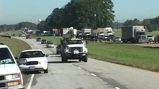 101706 MVA US59 AT FM2090 TRUCK VS POWER LINES смотреть онлайн