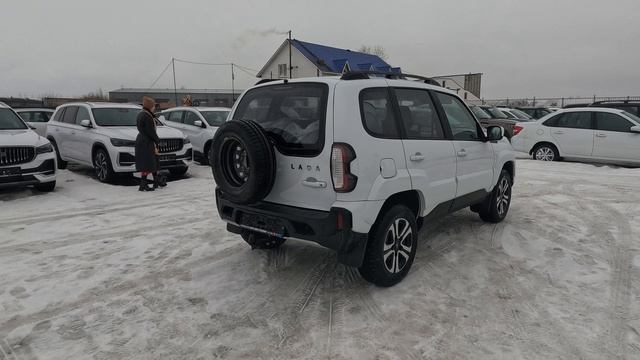 ПОЧЕМУ ТАК ДОЛГО НЕ БЫЛО НОВЫХ РОЛИКОВ? За сколько отдали новую LADA NIVA TRAVEL 2025 LUXE смотреть онлайн
