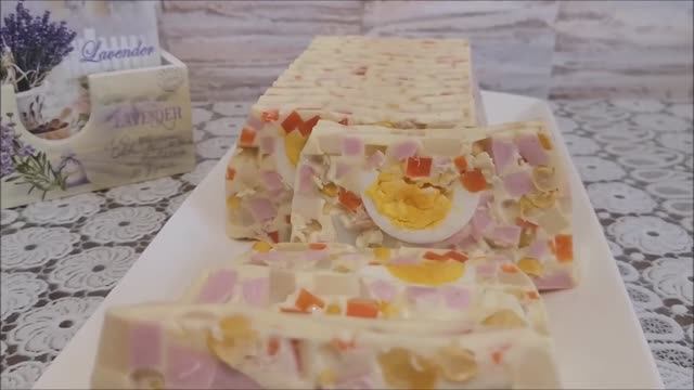 Салат на Новый Год Салат - Закуска Рецепт на новогодний стол Желейный салат с яйцом. смотреть онлайн