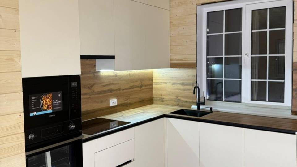 Угловая кухня на заказ в поселке 