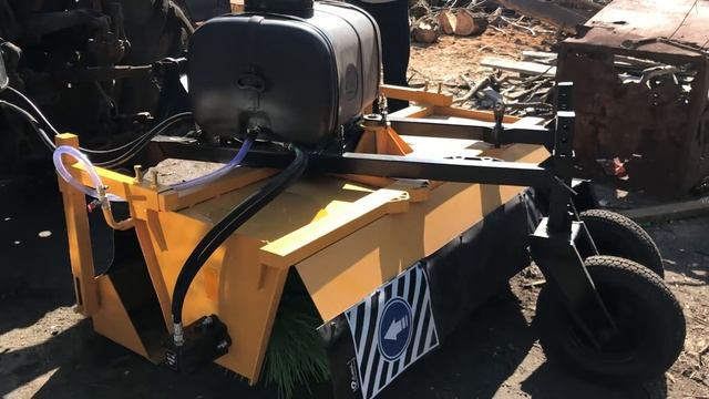 Коммунальная щётка МТЗ 82 смотреть онлайн