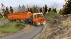 KAMAZ 6520 с полуприцеп цистерна на перевале.SpinTires.