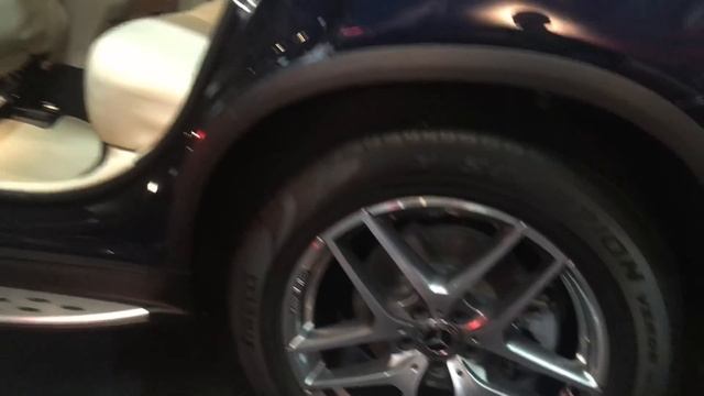 Mercedes GLC 300 AMG 4matic Việt nam 2017-2018 смотреть онлайн